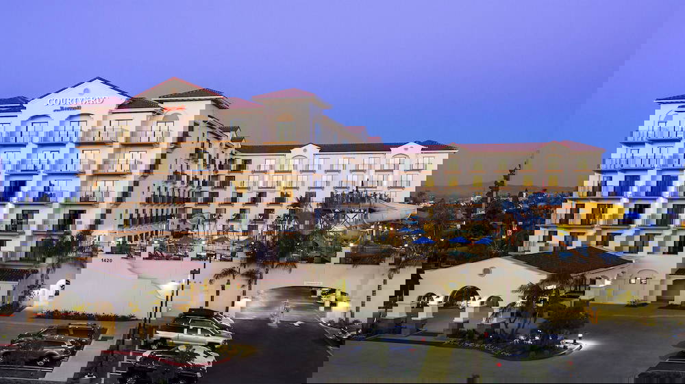 Courtyard7